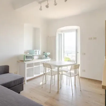 Apartment The Sea Of Marola